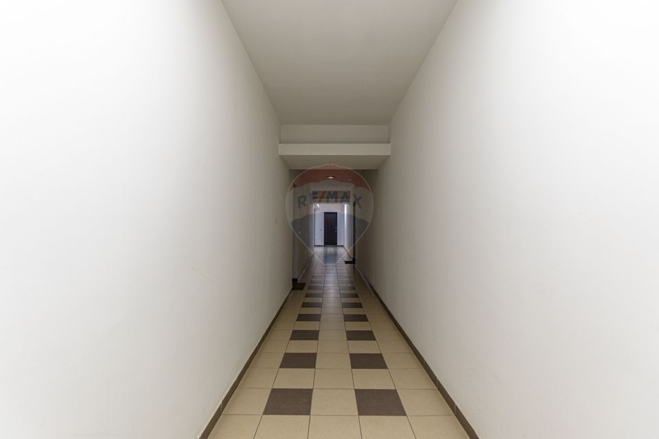 Apartament cu 4 camere de închiriat Tampa Gardens Racadau etaj 10/12