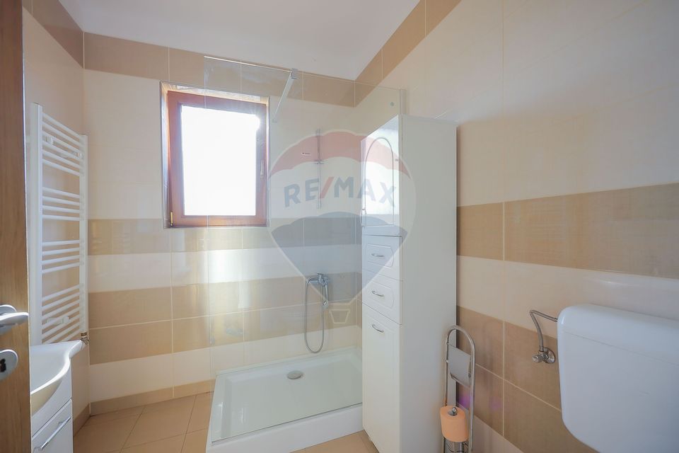 5 room House / Villa for sale