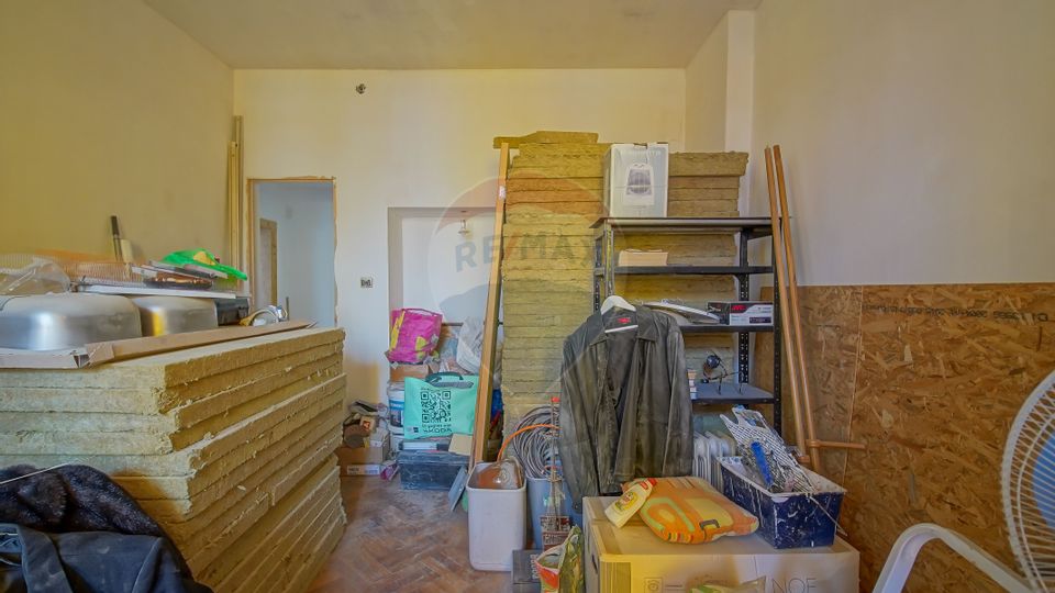 Apartament cu 3 camere de vânzare în zona Brasovul Vechi
