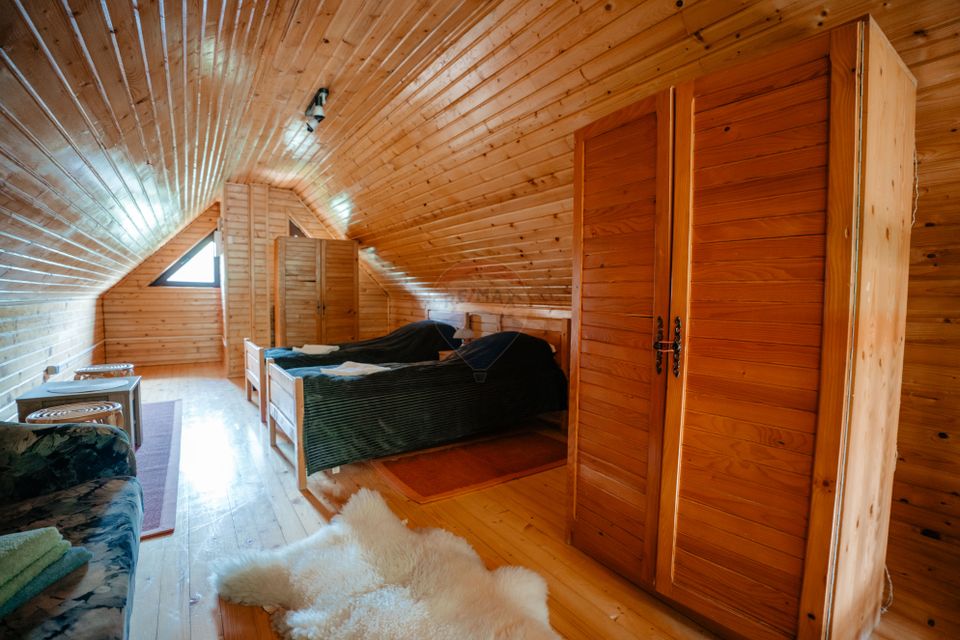 Vilă cu 6 camere, teren de 1000mp, într-un resort montan privat