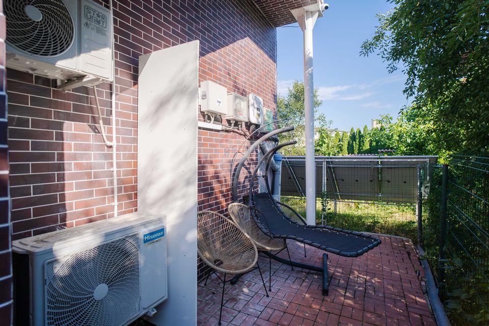 CLADIRE COMERCIALA CU SPATII OPEN SPACE