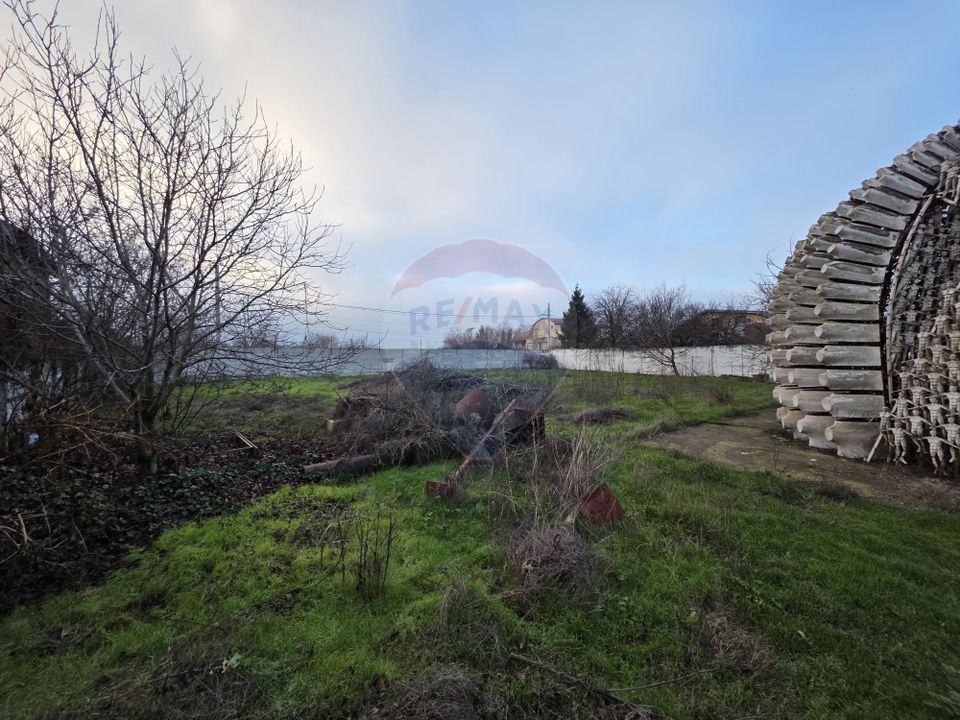 Teren de vanzare Strada Sculptorilor Giulesti, 1900 mp, deschidere 42m