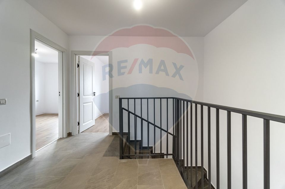 8 room House / Villa for sale