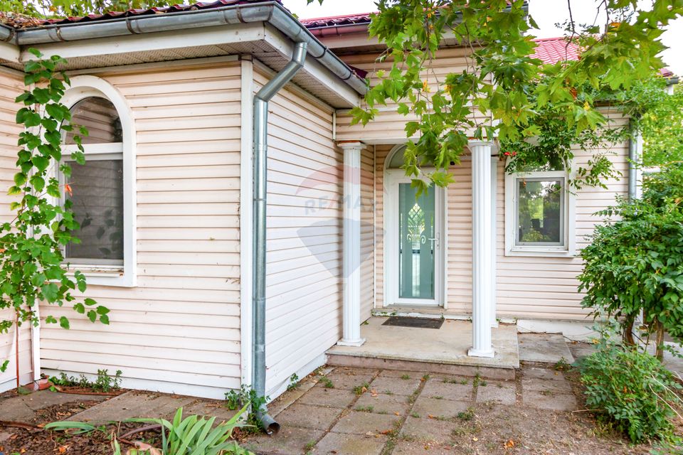 Vanzare Vila 5 camere cu terase mari si priveliste directa la lac