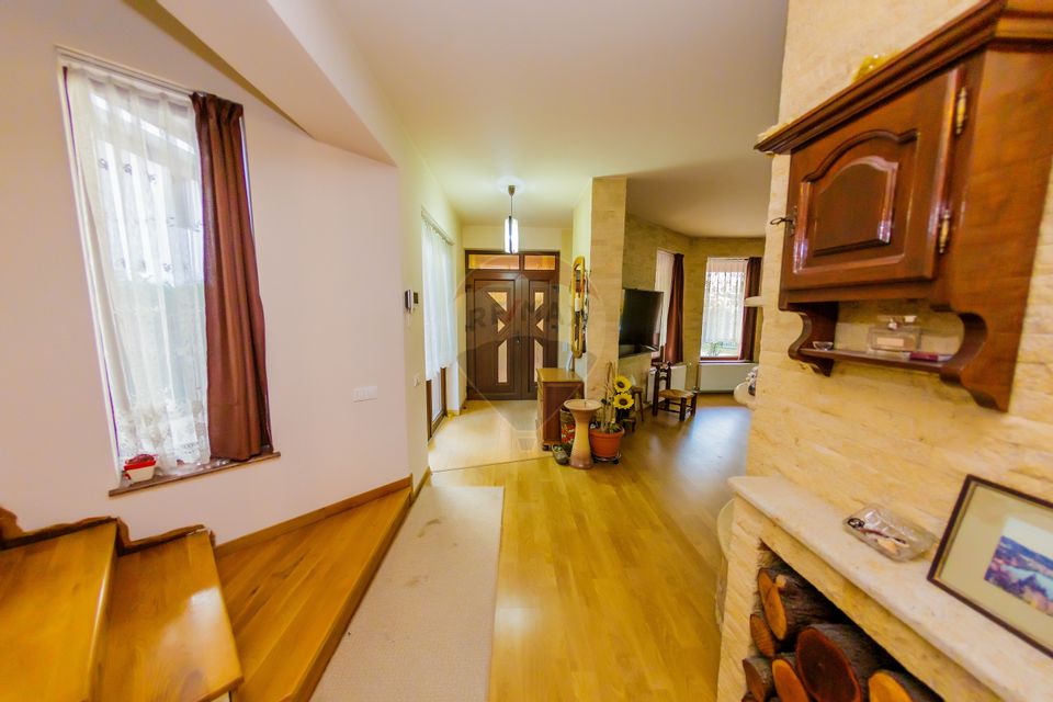 5 room House / Villa for sale, Vest area