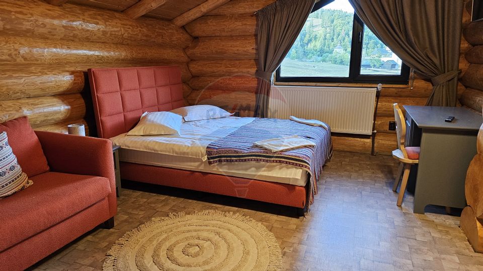 Complex turistic cu 4 pensiuni si 6975mp in Slatina, jud.Suceava