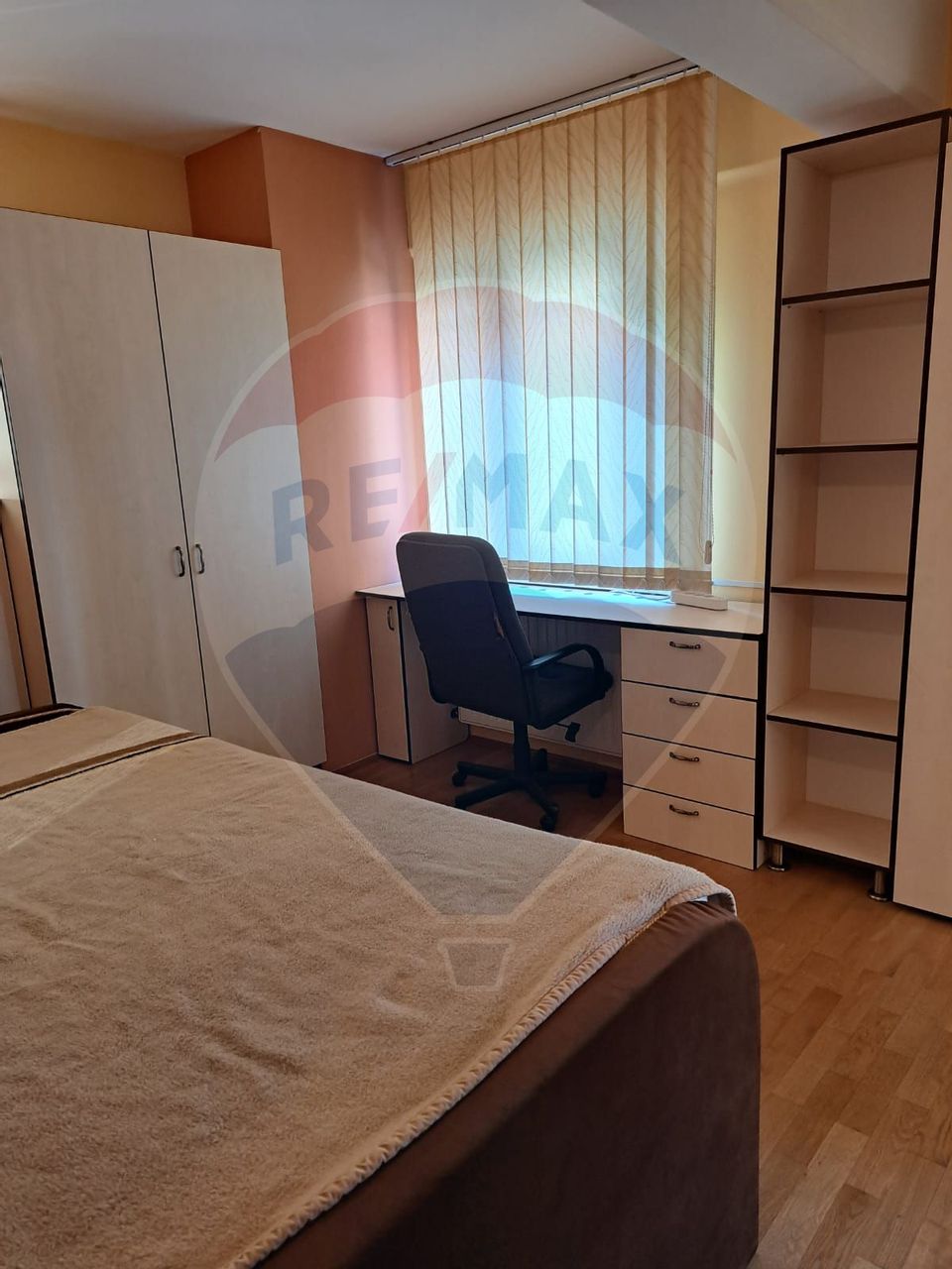 4 room Apartment for rent, P-ta Mihai Viteazul area