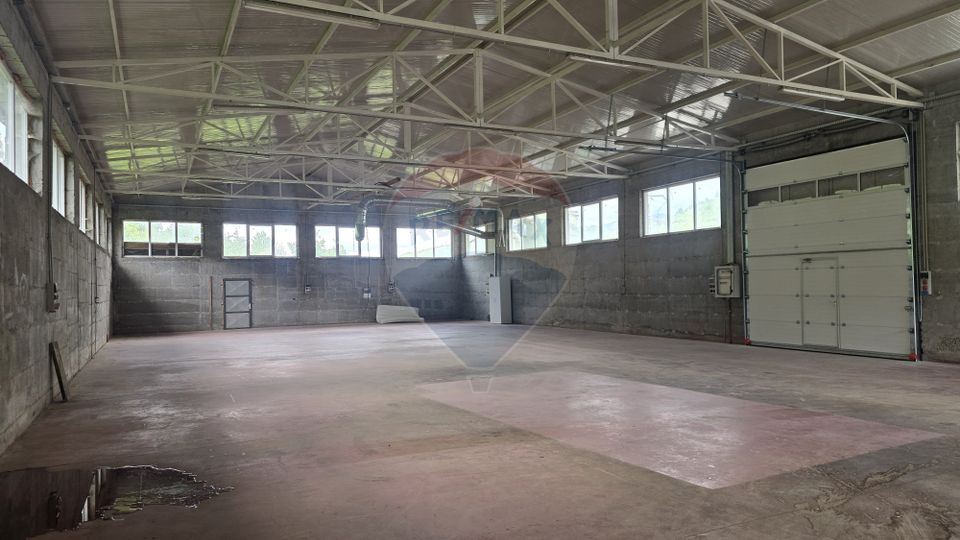 Hala de productie 540mp de închiriat în Borsa pe DN 18 spre Complex