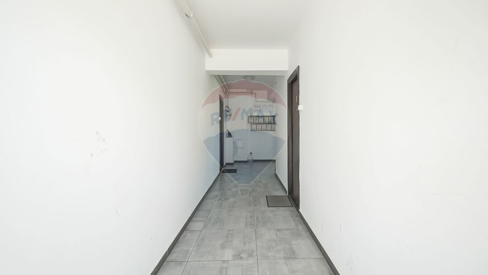 2 room Apartment for rent, Tractorul area