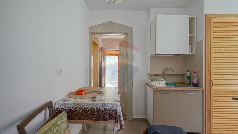 5 room Apartment for sale, Central area