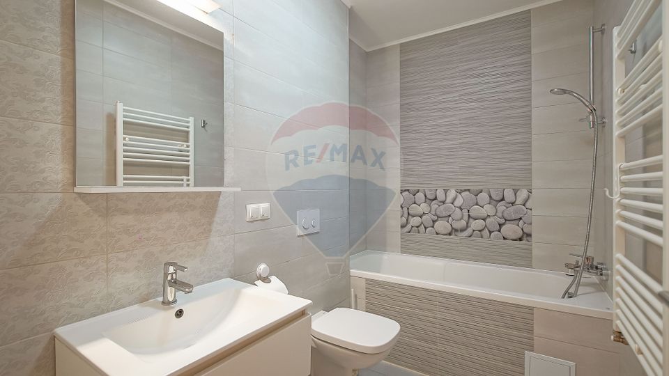 2 room Apartment for rent, Tractorul area