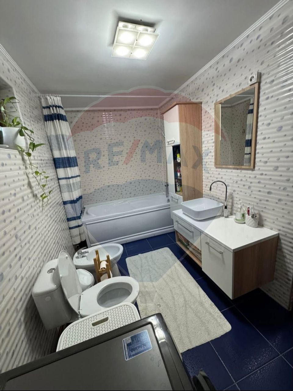 Casă / Vilă cu 6 camere de vânzare în zona Ultracentral