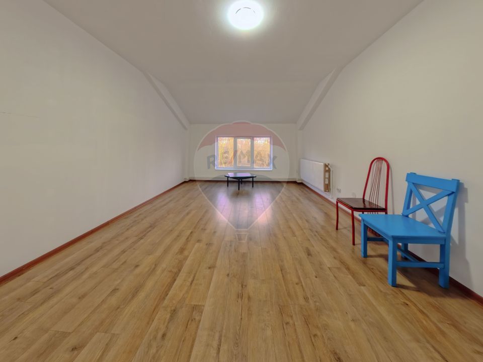 8 room Hotel / Pension for sale