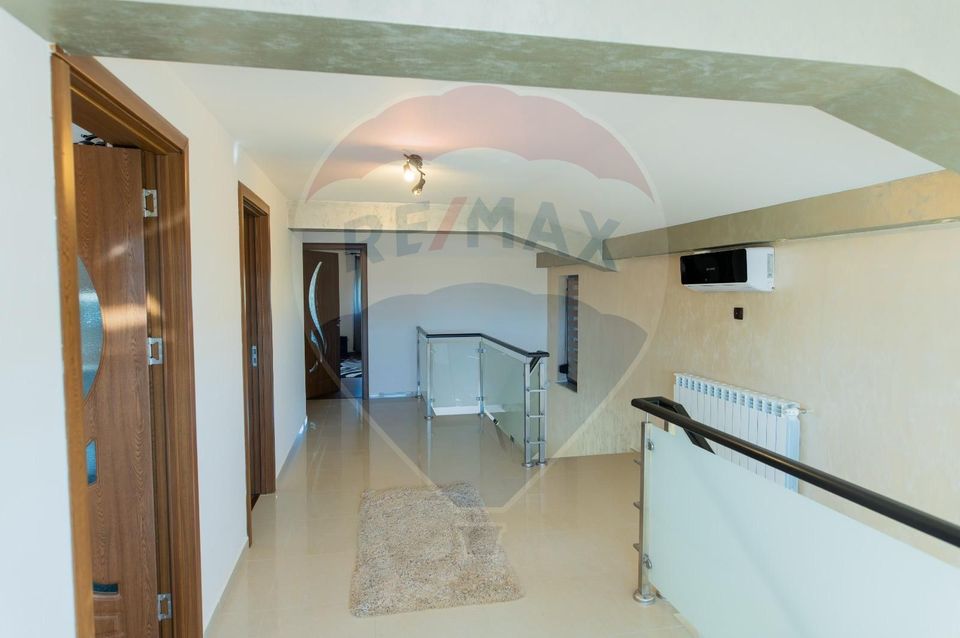 5 room House / Villa for sale