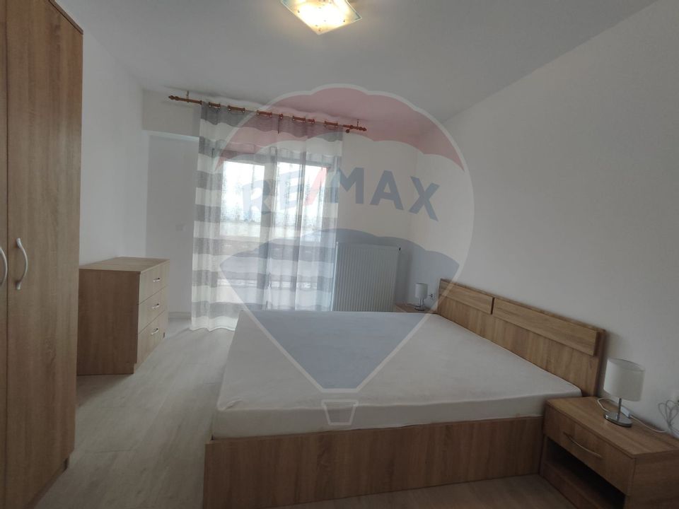 Apartament cu 2 camere de închiriat în zona Republica