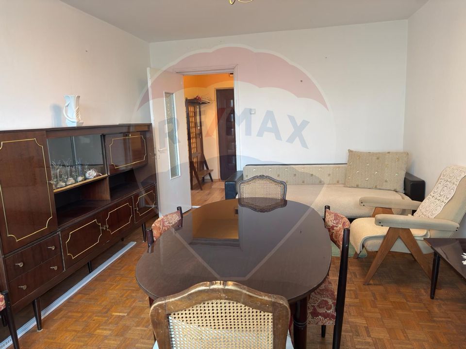 Apartament cu 2 camere de vânzare, strada Bucegi, zona Narcisa