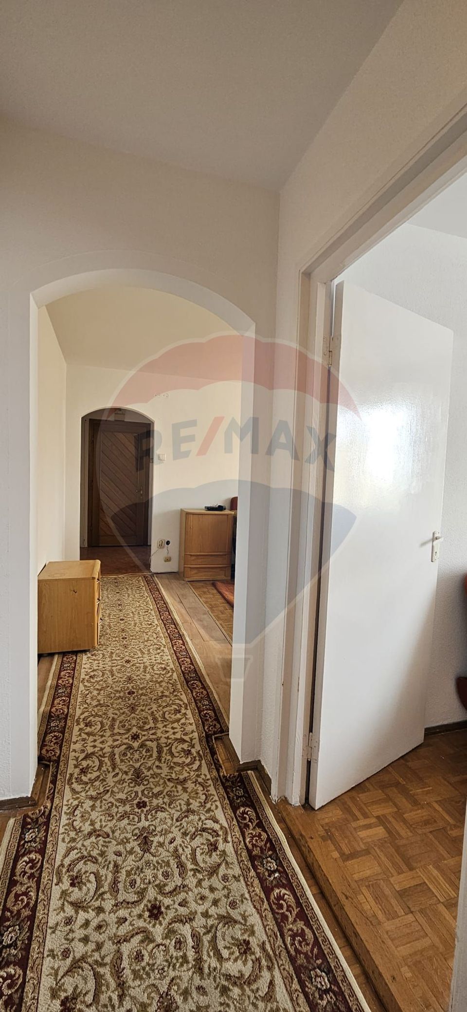 Apartament cu 3 camere de închiriat în zona Mihai Viteazul