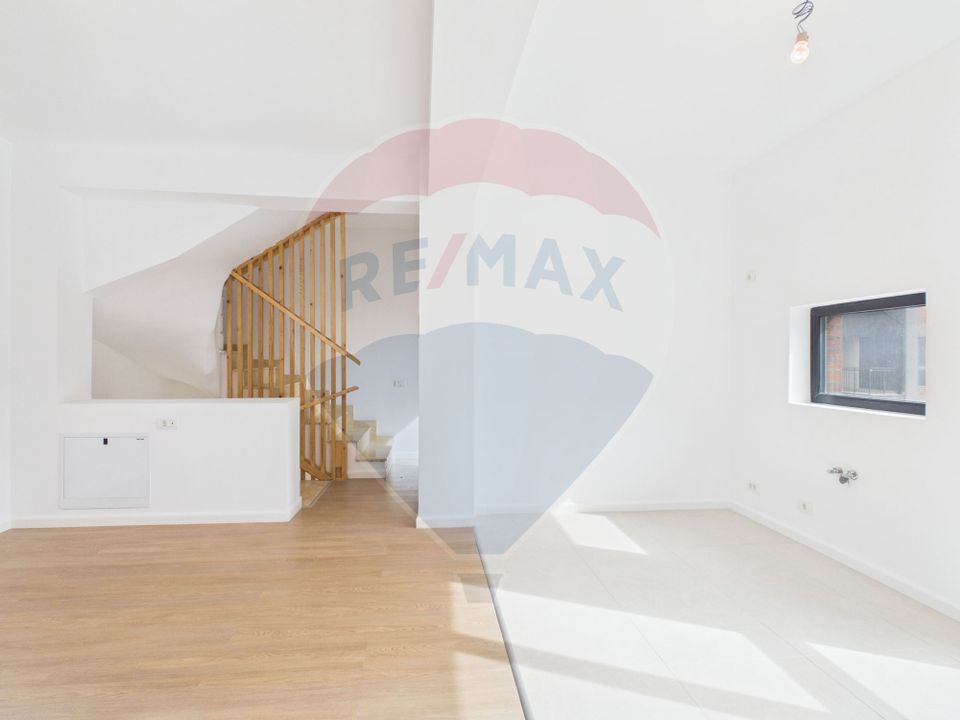 De vanzare| Apartament 3 camere nemobilat si 2 terase| Nobil Residence