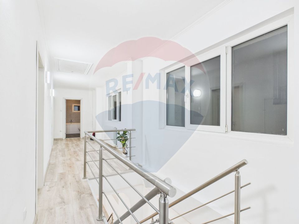 Vilă  S+P+2E  Petre Ispirescu- Sebastian, renovata complet