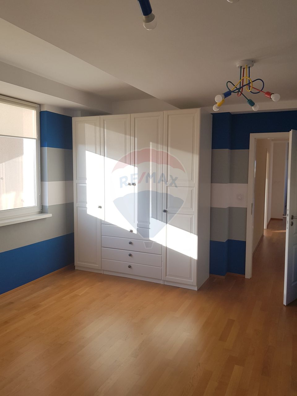 4 room Apartment for rent, P-ta Romana area