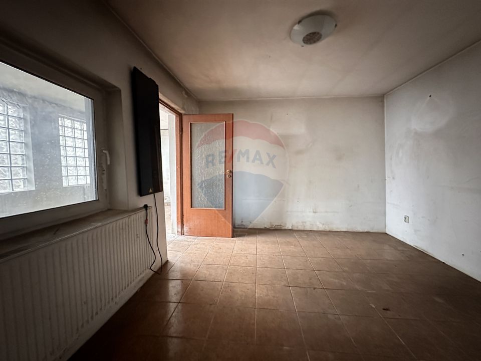 Land with house - 498 sqm Colentina/St. Nicolae Apostol