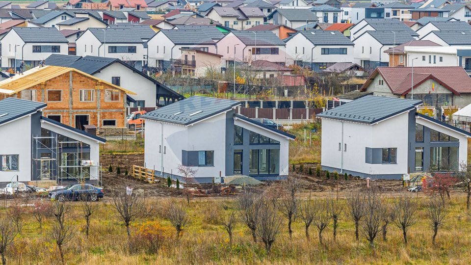 COMISION 0% | CASA 5 CAMERE| DE VANZARE|800MP TEREN| TOATE UTILITATILE