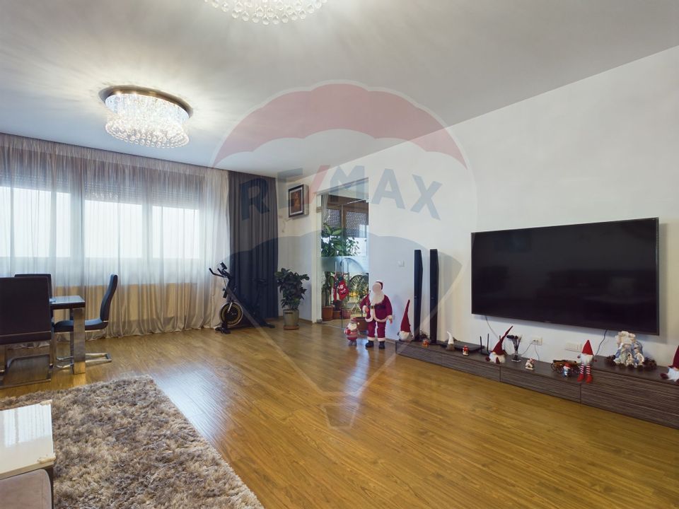 Apartament cu 4 camere de vânzare în zona Prelungirea Ghencea