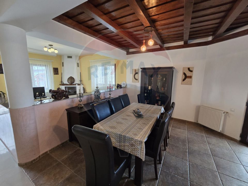 12 room House / Villa for sale, Central area