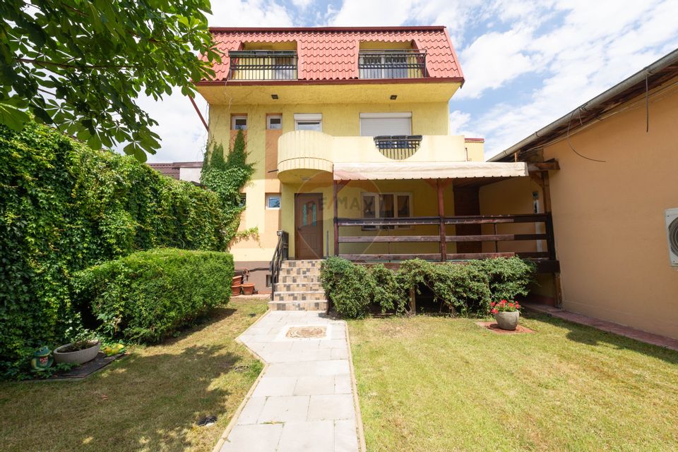 Vila cu curte de inchiriat- sector 1