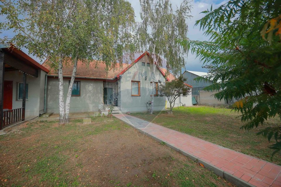 4 room House / Villa for sale