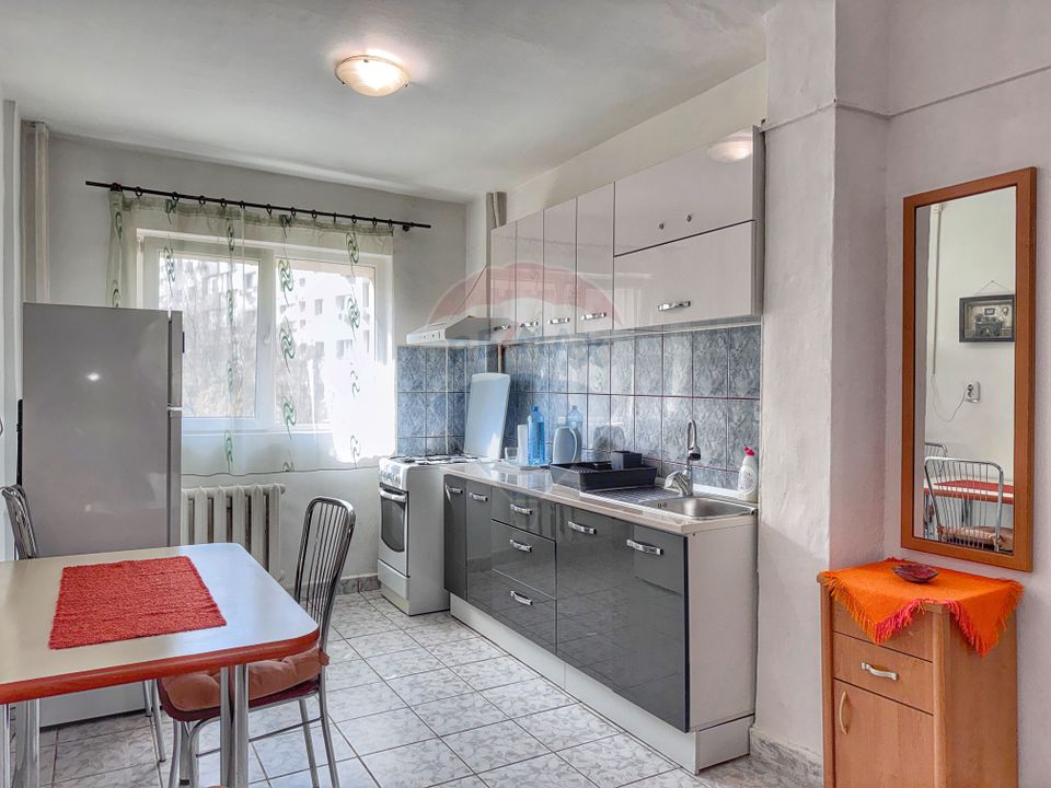 Apartament 2 camere în zona Stefan cel Mare