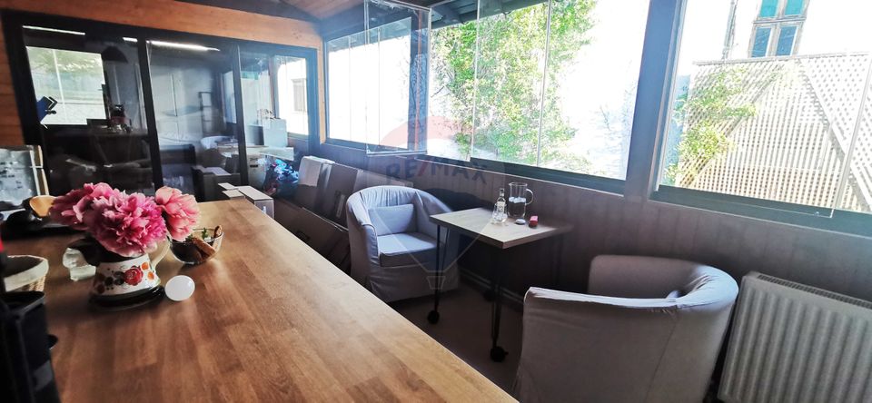 Casa / Vila cu 8 camere de vanzare în zona Cotroceni