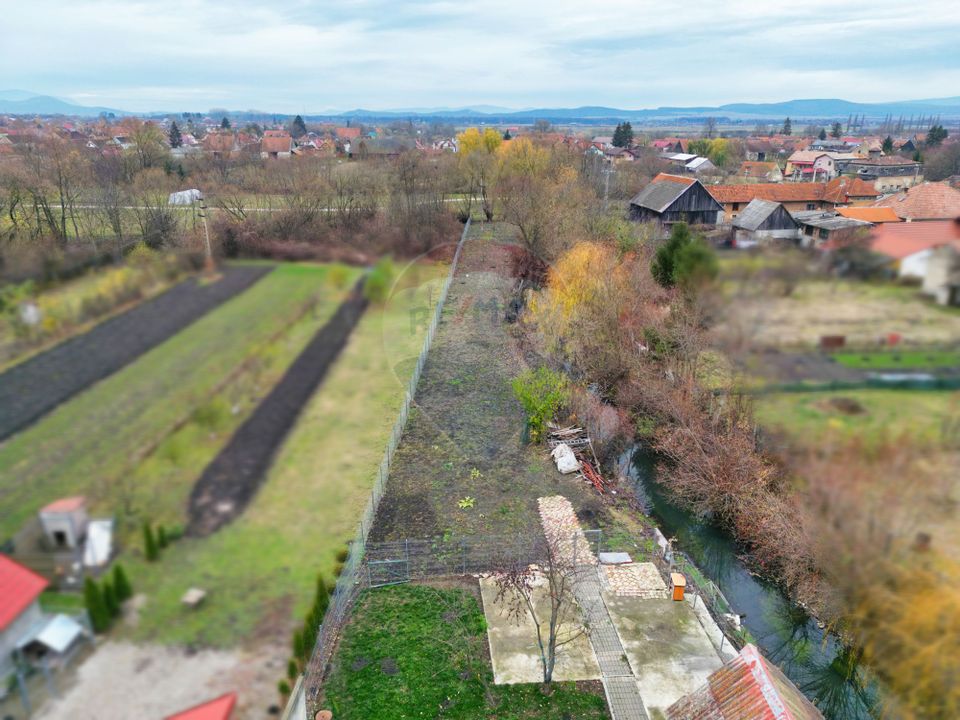 Renovated House with Land 1830 sqm in Prejmer!