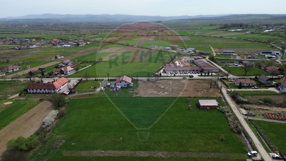 Teren de vanzare langa Primărie Coltau