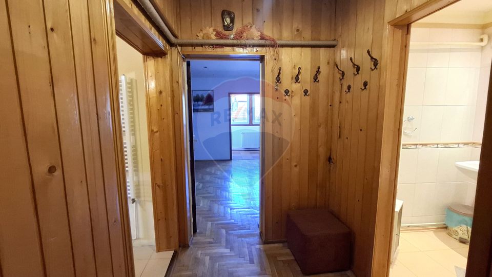 3 room Apartment for sale, Eroilor area