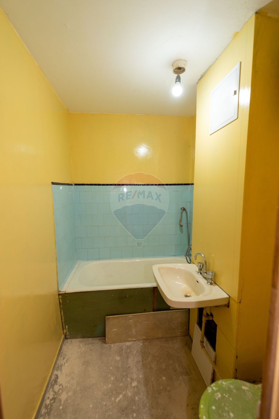 Apartament cu 4 camere de vanzare , 1974, fara risc, Pantelimon