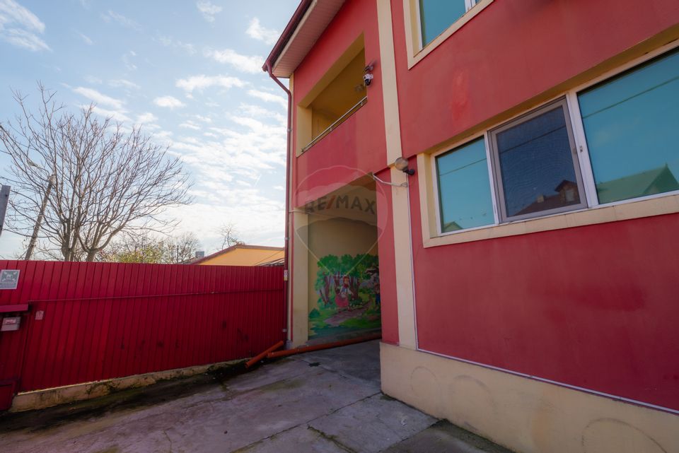 Villa with 10 rooms for rent, GF+GF+1+M, 284mpu, 220 sqm land