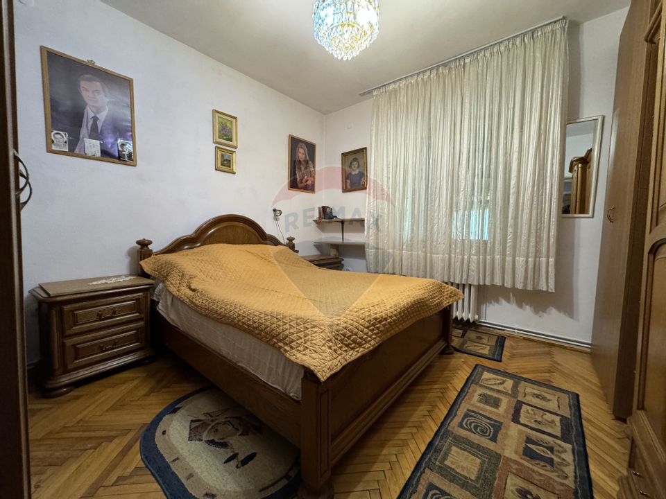 7 room House / Villa for sale