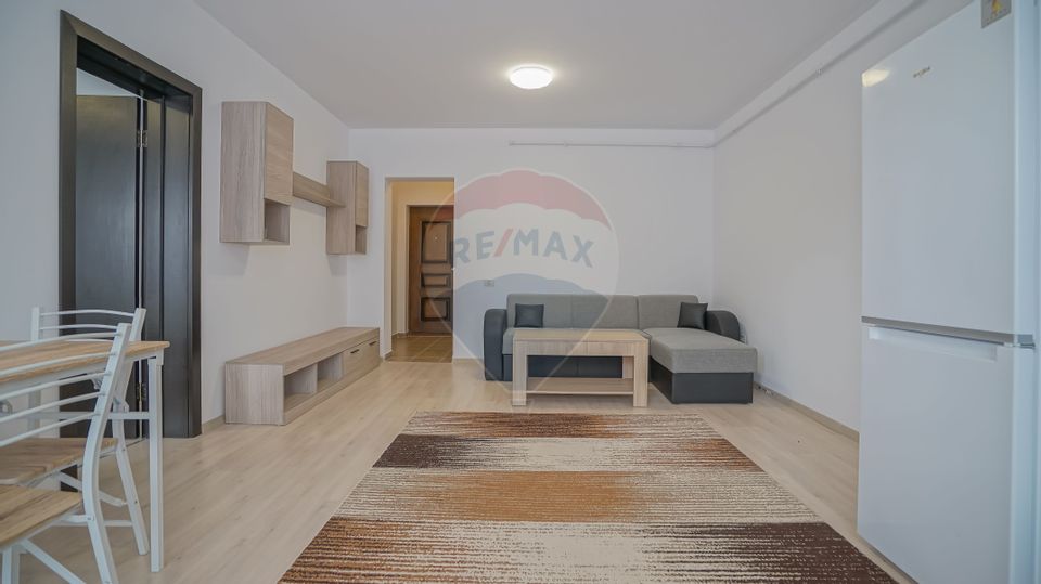 Apartament nou de inchiriat, mobilat si utiliat