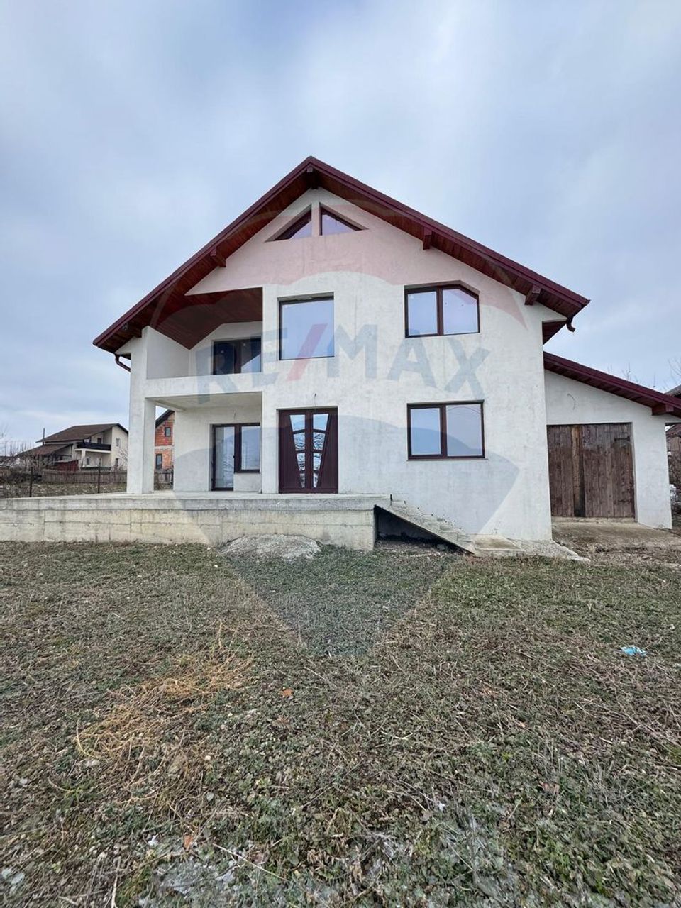 4 room House / Villa for sale