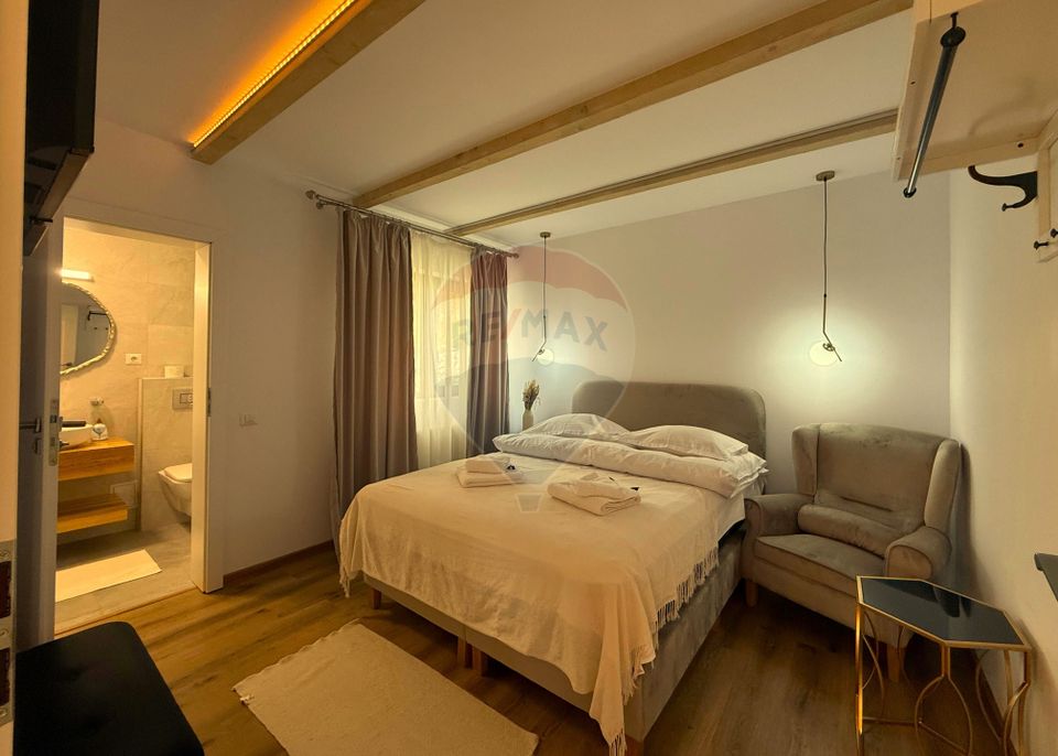 25 room Hotel / Pension for sale, Periferie area