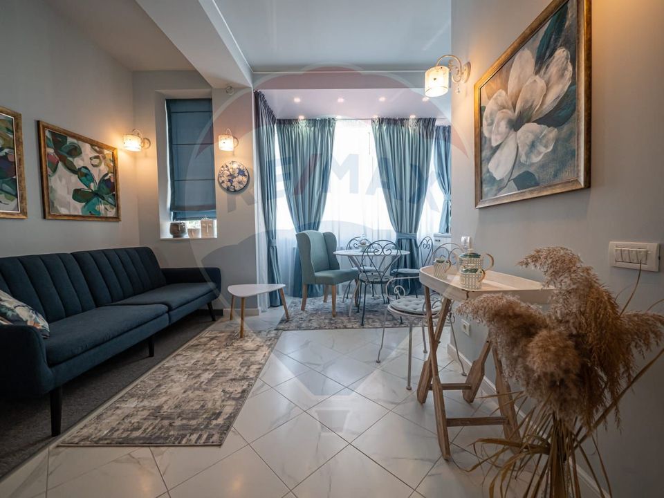 Casă / Vilă cu 5 camere de vânzare în zona Central