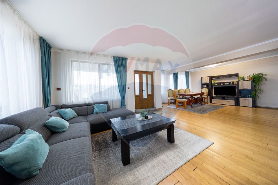 Casă individuală cu garaj și curte, 148 mp utili, zonă de case