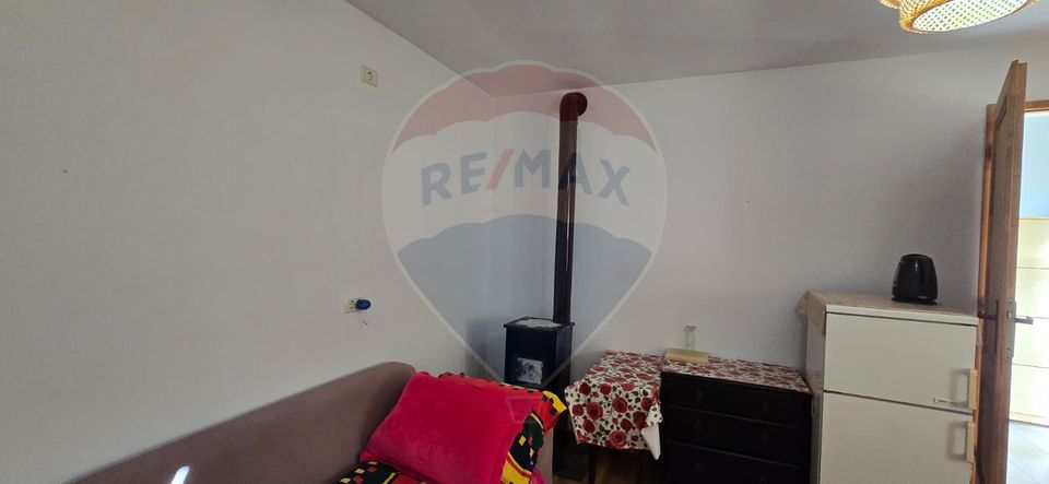 Casă la gri P+M cu anexă – oportunitate unică în Chișineu-Criș!