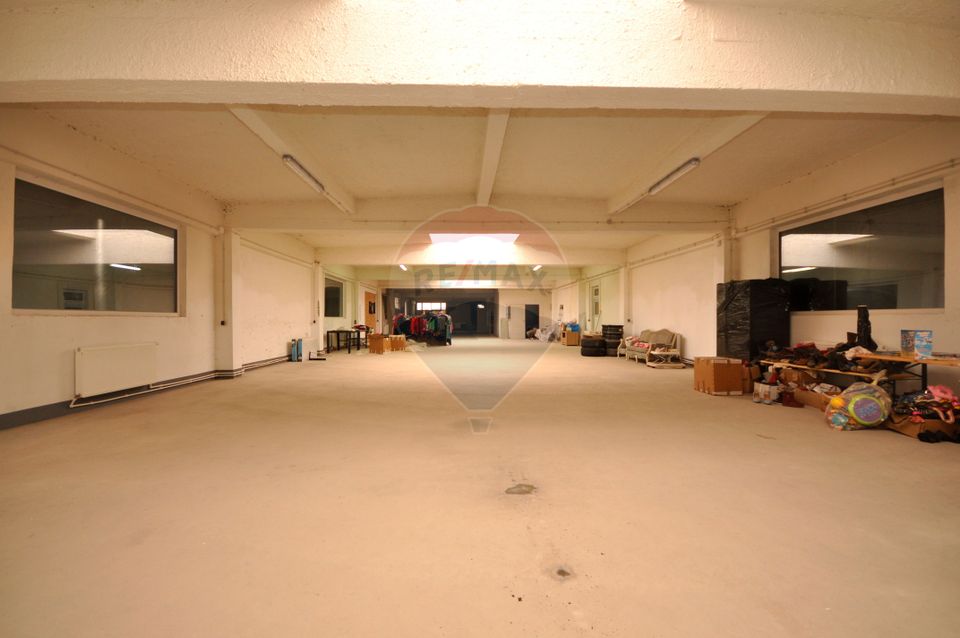 Hala 460 mp de închiriat în zona Triaj