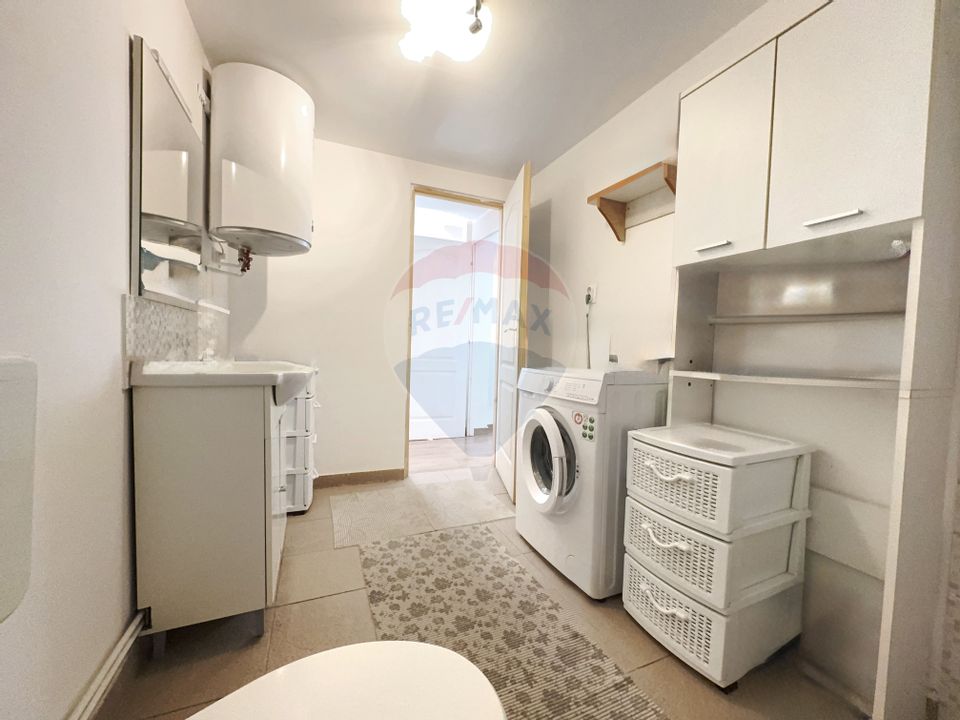 Casă cu potențial, teren generos, poziție bună, în Pișchia