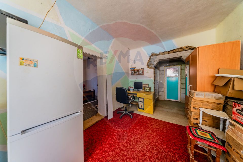 Casă+teren 2880 mp de vanzare in Tipar la 12 km de Chisineu Cris