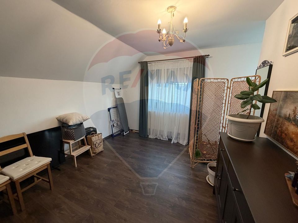 4 room House / Villa for sale, Bariera Valcii area