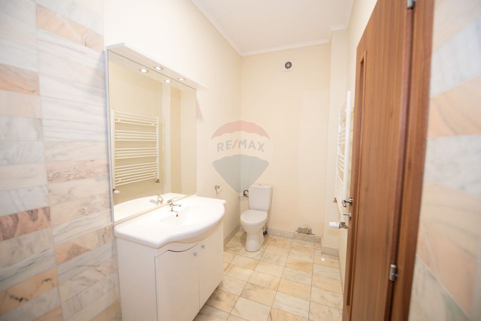 Apartament 3 camere, 97 mp, nemobilat, metrou Eroii Revolutiei