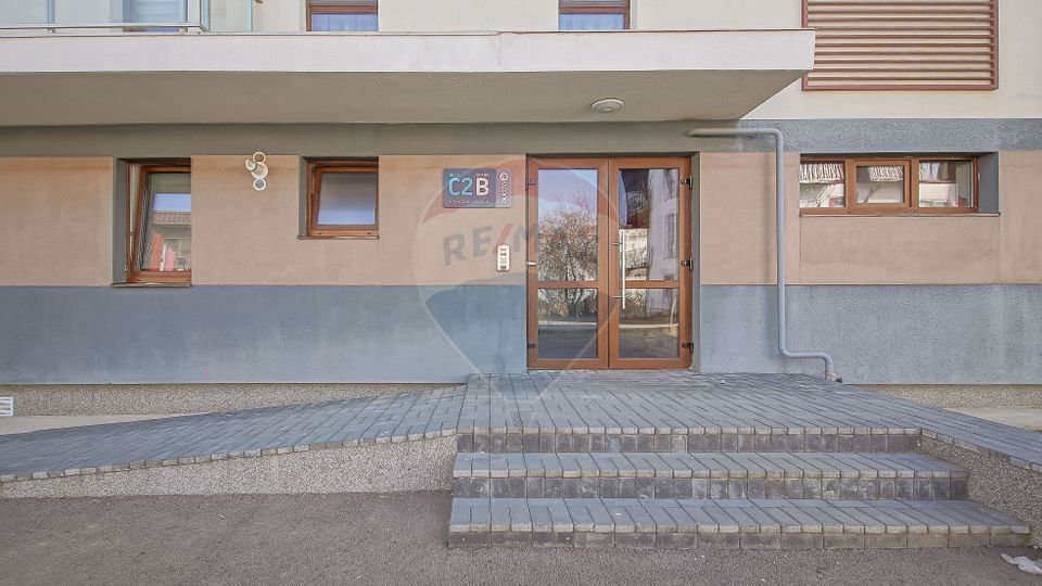 Apartament în zona Tractorul